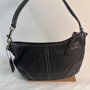 Vintage COACH Soho Hobo Black Leather Shoulder Bag